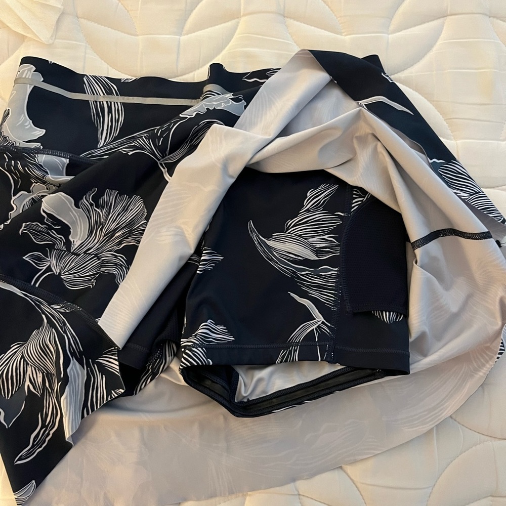 Athleta tennis skort